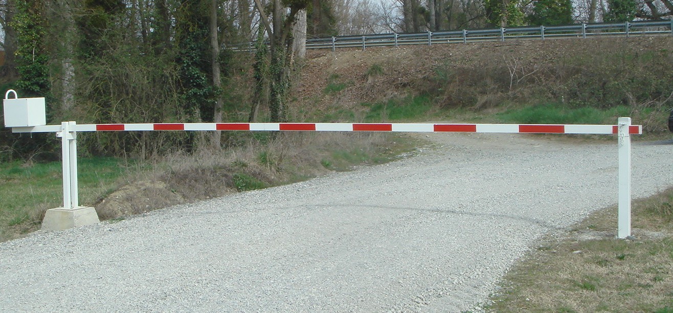 Barrière levante manuelle St Félix